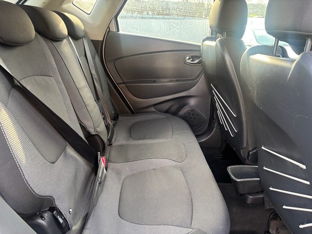 2015 Renault Captur 1.5L Dynamique S Nav 5dr - Photo 12