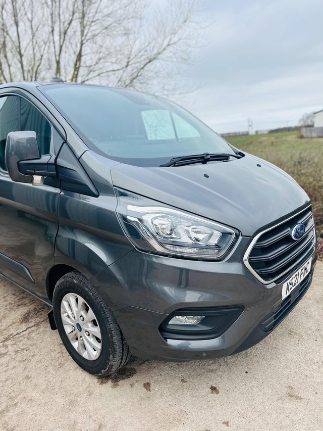 View our FORD TRANSIT CUSTOM