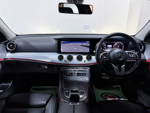 2019 Mercedes-Benz E-CLASS - Photo 7