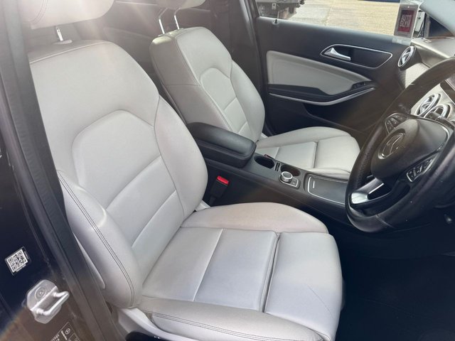 2016 MERCEDES-BENZ A-CLASS 1.5 A180d SE (Executive) Hatchback 5dr Diesel 7G-DCT Euro 6 (s/s) (109 ps) - Photo 11