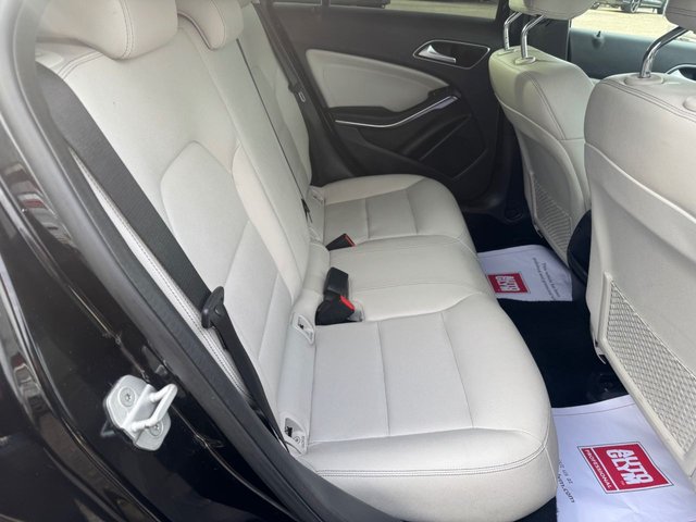 2016 MERCEDES-BENZ A-CLASS 1.5 A180d SE (Executive) Hatchback 5dr Diesel 7G-DCT Euro 6 (s/s) (109 ps) - Photo 12