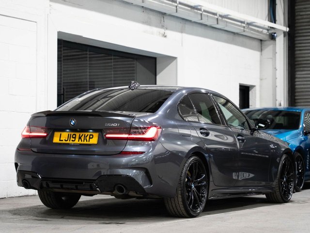 2019 BMW 3 Series 2L M Sport 4dr - Photo 6