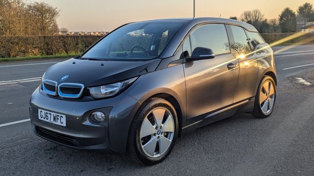 2017 BMW I3 0.6L null 4dr - Photo 4