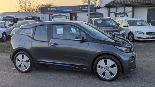 2017 BMW I3 0.6L null 4dr - Photo 8