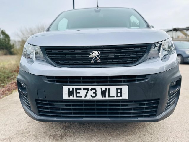 View our PEUGEOT PARTNER