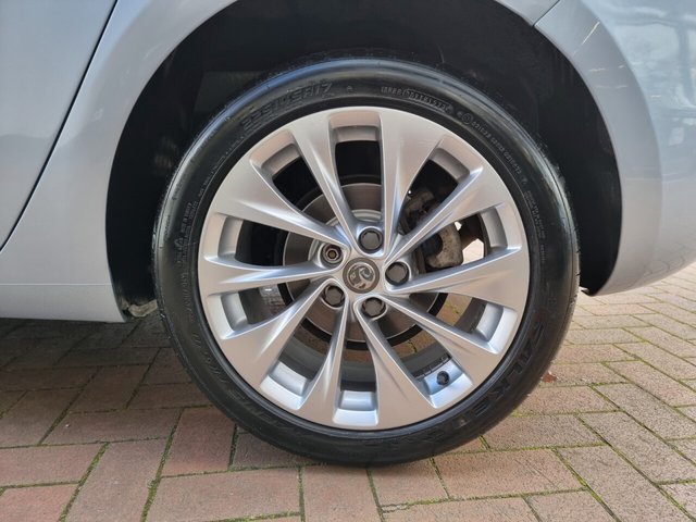 2016 VAUXHALL ASTRA 2016 1.4i Turbo Design Hatchback 5dr Petrol Manual Euro 6 (125 ps) - Photo 4