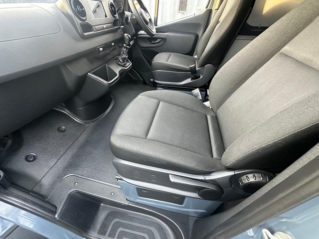 2019 Mercedes-Benz SPRINTER - Photo 4