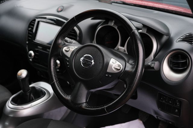 2011 NISSAN JUKE 2011 1.6 Acenta SUV 5dr Petrol Manual Euro 5 (117 ps) - Photo 9