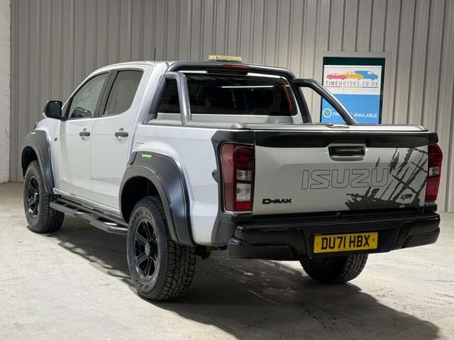 2021 ISUZU D-MAX - Photo 2