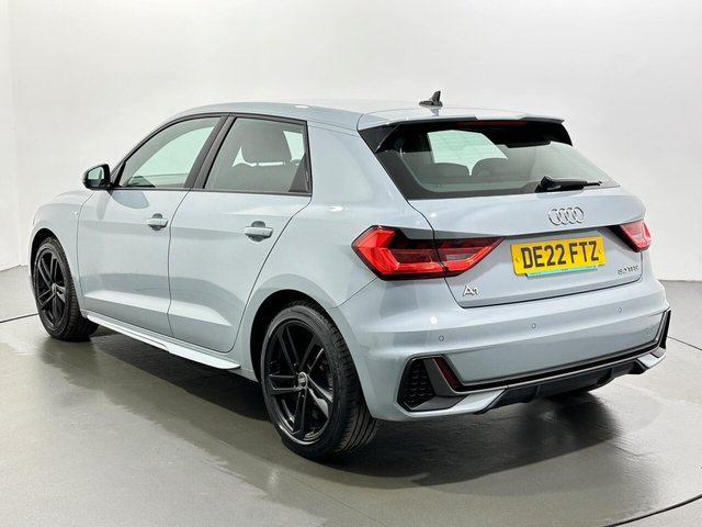 2022 Audi A1 - Photo 6