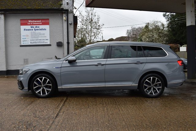 2022 VOLKSWAGEN PASSAT 1.4 TSI 13kWh GTE Estate 5dr Petrol Plug-in Hybrid DSG Euro 6 (s/s) (218 ps) - Photo 4