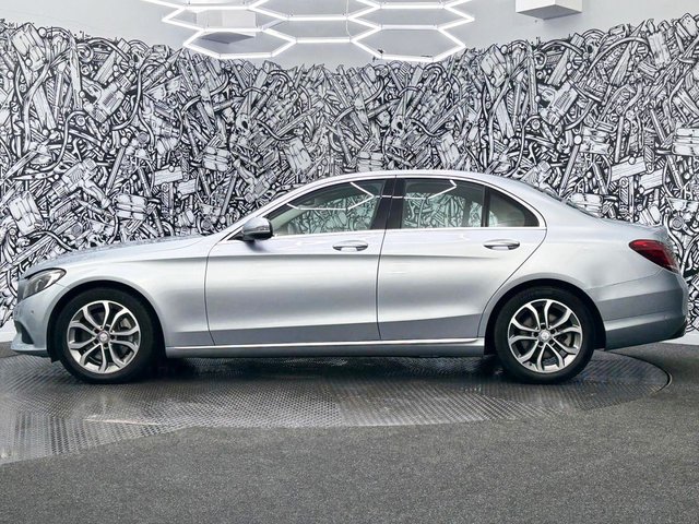 2016 Mercedes-Benz C-Class 2L Sport 4dr - Photo 10