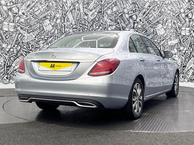 2016 Mercedes-Benz C-Class 2L Sport 4dr - Photo 6