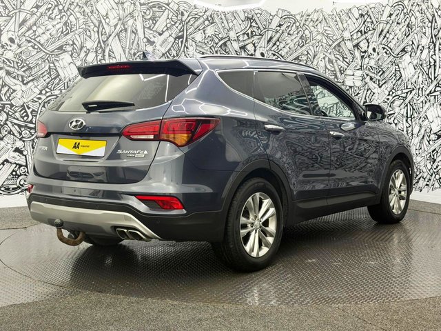 2016 Hyundai Santa FE 2.2L Premium 5dr - Photo 11