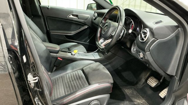 2018 Mercedes-Benz A-Class 1.5L Amg Line 5dr - Photo 12