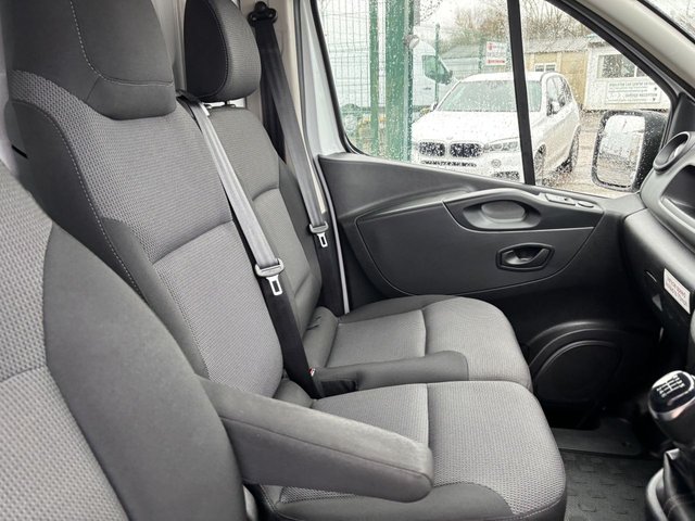2021 Renault Trafic 2L Business+ 4dr - Photo 12