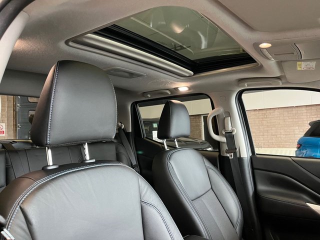 2021 Nissan Navara 2.3L N-Guard 4dr - Photo 9