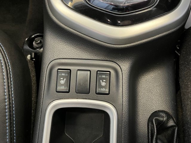 2021 Nissan Navara 2.3L N-Guard 4dr - Photo 11