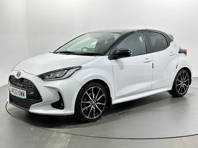 2022 Toyota Yaris - Photo 4