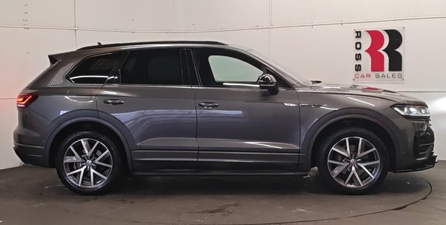 2018 Volkswagen Touareg - Photo 2