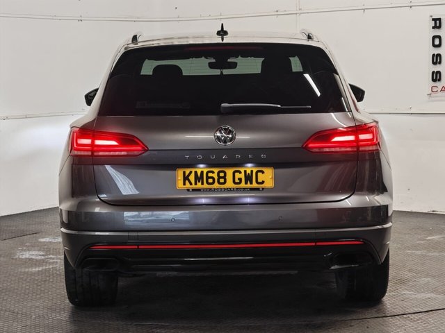 2018 Volkswagen Touareg - Photo 4