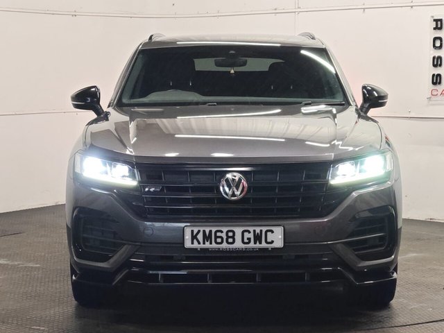 2018 Volkswagen Touareg - Photo 8