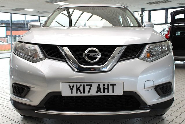 View our NISSAN X-TRAIL