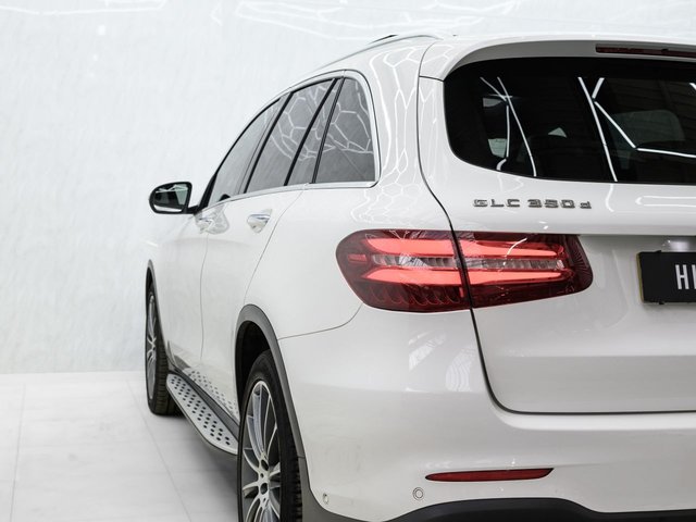 2018 Mercedes-Benz GLC - Photo 12