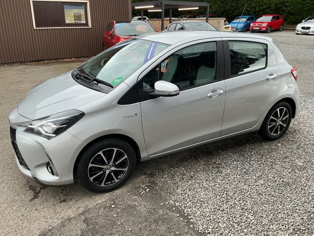 2019 TOYOTA YARIS - Photo 9