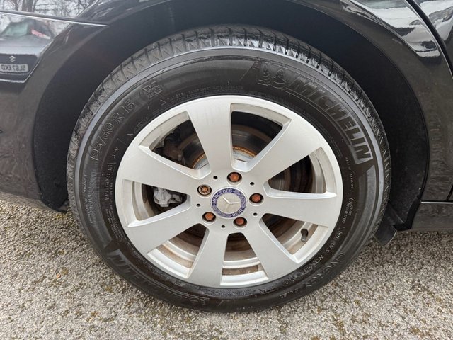 2011 Mercedes-Benz C-CLASS - Photo 11