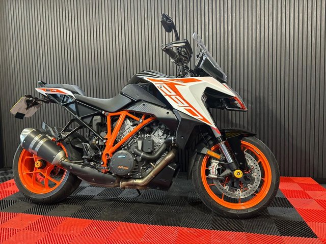 View our KTM 1290 Super Duke GT