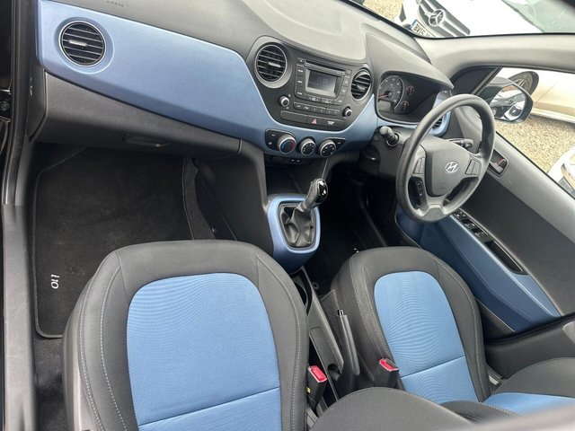 2016 HYUNDAI I10 - Photo 9