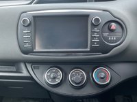 USED 2019 19 TOYOTA YARIS 1.5 VVT-i Icon Tech Hatchback 5dr Petrol Manual Euro 6 (111 ps) 