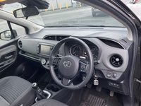 USED 2019 19 TOYOTA YARIS 1.5 VVT-i Icon Tech Hatchback 5dr Petrol Manual Euro 6 (111 ps) 