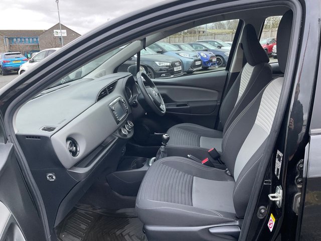 2019 TOYOTA YARIS - Photo 10