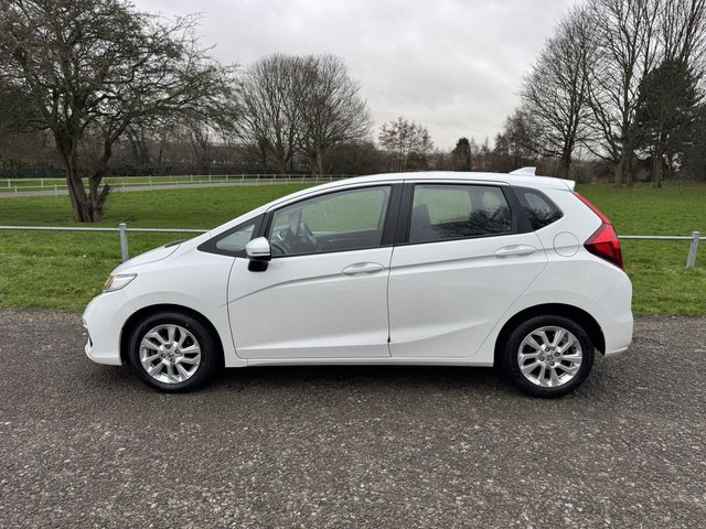 2020 HONDA JAZZ 1.3 i-VTEC SE Navi Hatchback 5dr Petrol CVT Euro 6 (s/s) (102 ps) - Photo 4
