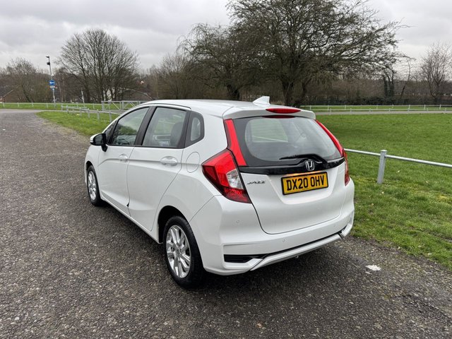 2020 HONDA JAZZ 1.3 i-VTEC SE Navi Hatchback 5dr Petrol CVT Euro 6 (s/s) (102 ps) - Photo 5