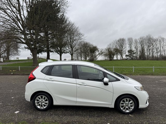 2020 HONDA JAZZ 1.3 i-VTEC SE Navi Hatchback 5dr Petrol CVT Euro 6 (s/s) (102 ps) - Photo 8