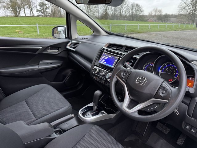 2020 HONDA JAZZ 1.3 i-VTEC SE Navi Hatchback 5dr Petrol CVT Euro 6 (s/s) (102 ps) - Photo 9