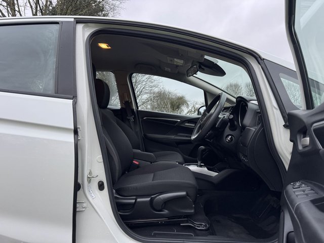 2020 HONDA JAZZ 1.3 i-VTEC SE Navi Hatchback 5dr Petrol CVT Euro 6 (s/s) (102 ps) - Photo 10