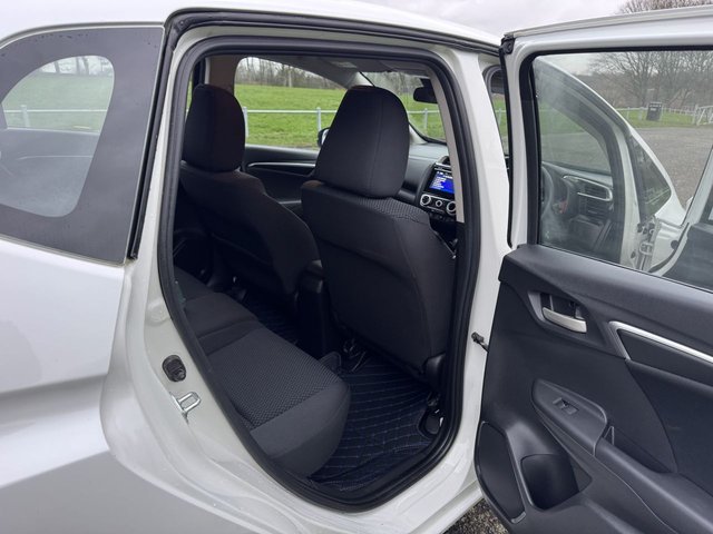 2020 HONDA JAZZ 1.3 i-VTEC SE Navi Hatchback 5dr Petrol CVT Euro 6 (s/s) (102 ps) - Photo 11