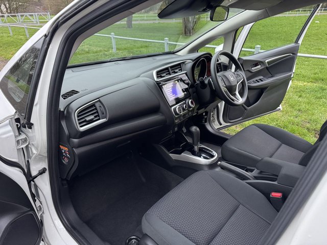 2020 HONDA JAZZ 1.3 i-VTEC SE Navi Hatchback 5dr Petrol CVT Euro 6 (s/s) (102 ps) - Photo 12