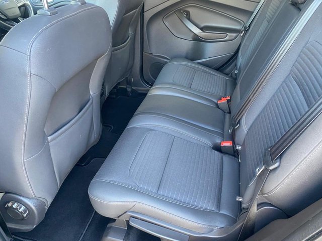 2019 FORD KUGA - Photo 11