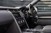 USED 2019 69 LAND ROVER DISCOVERY 3.0 SD V6 Landmark Edition Auto 4WD Euro 6 (s/s) 5dr Pan roof- heated seats