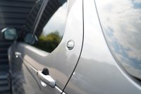 USED 2019 69 LAND ROVER DISCOVERY 3.0 SD V6 Landmark Edition Auto 4WD Euro 6 (s/s) 5dr Pan roof- heated seats