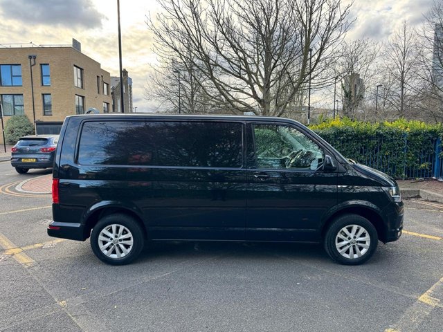 2019 Volkswagen Transporter 2L Highline 5dr - Photo 9