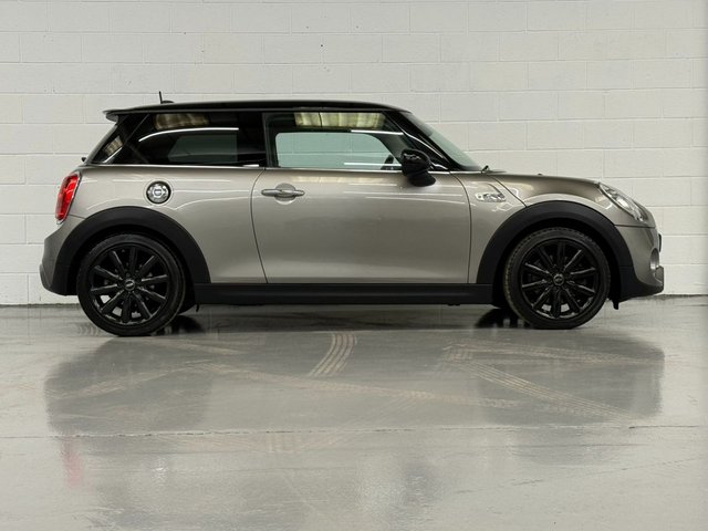2017 MINI HATCH 2017 2.0 Cooper S Hatchback 3dr Petrol Auto Euro 6 (s/s) (192 ps) - Photo 2