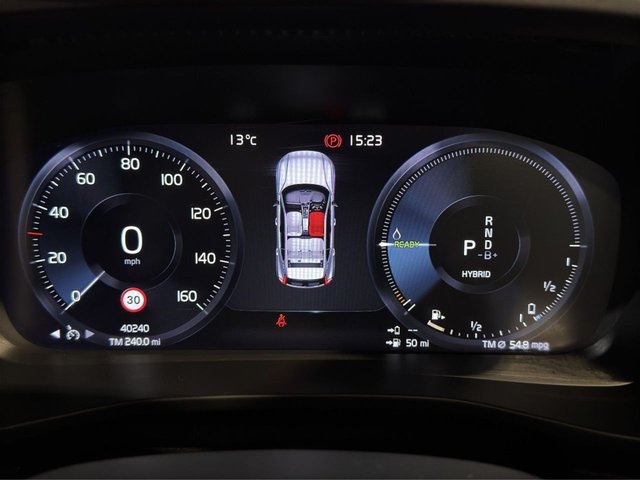 2022 Volvo Xc40 1.5L Core 5dr - Photo 9