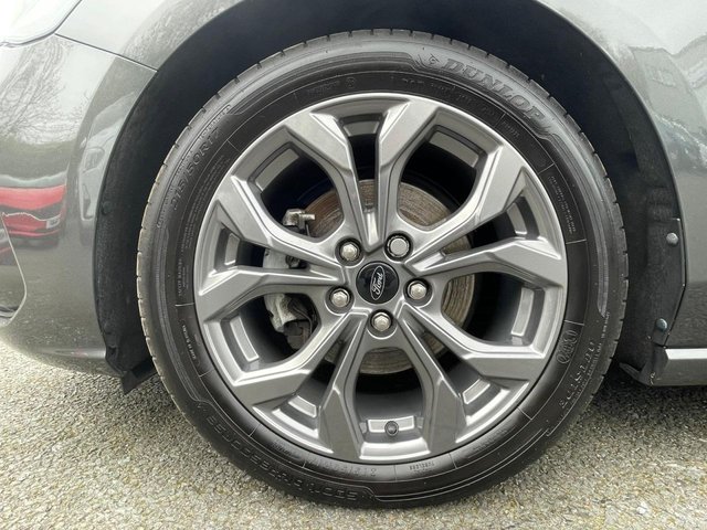 2023 Ford Focus 1L St-Line 5dr - Photo 9