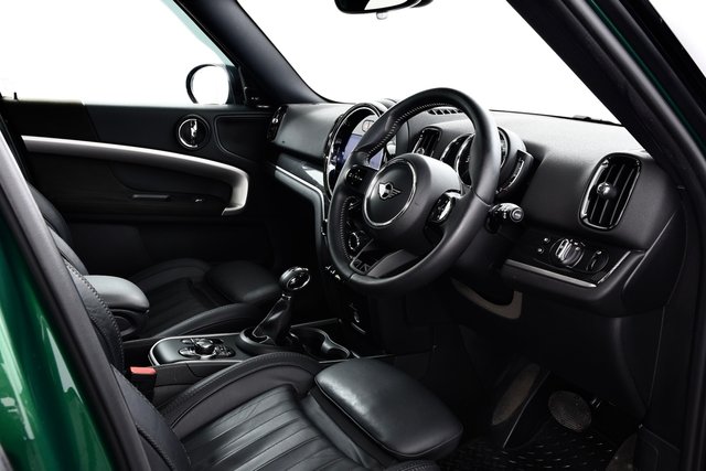 USED 2021 21 MINI COUNTRYMAN 1.5 10kWh Cooper SE Exclusive SUV 5dr Petrol Plug-in Hybrid Auto ALL4 Euro 6 (s/s) (222 ps) &pound;4k Extras | Pan/Comf+/HK/BRG